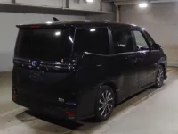 Toyota VOXY лот № 670 оценка R  с аукциона в Японии 1