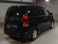Toyota NOAH лот № 75059 оценка 3.5  с аукциона в Японии 1