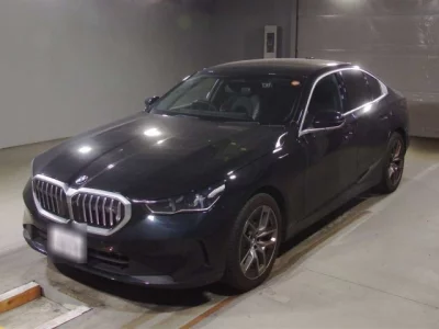 BMW 5-Series  с аукциона в Японии