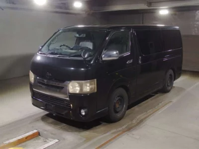 Toyota HiAce Van