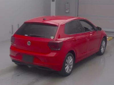 Volkswagen POLO  с аукциона в Японии