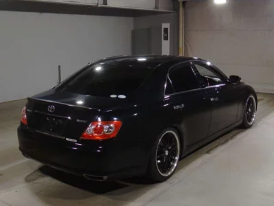 Toyota MARK X  с аукциона в Японии