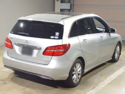 Mercedes-Benz B CLASS