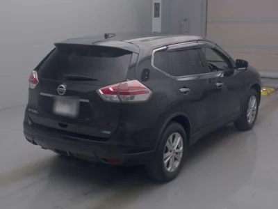 Nissan X-TRAIL  с аукциона в Японии