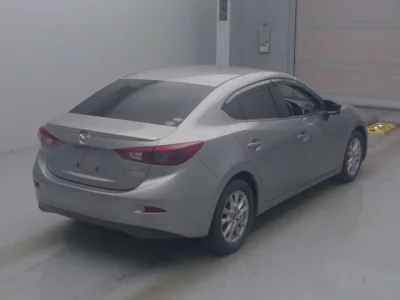 Mazda AXELA  с аукциона в Японии