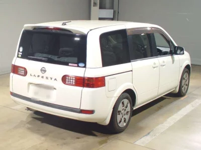 Nissan LAFESTA