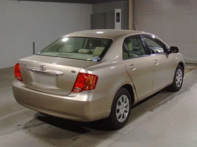 Toyota COROLLA AXIO  с аукциона в Японии