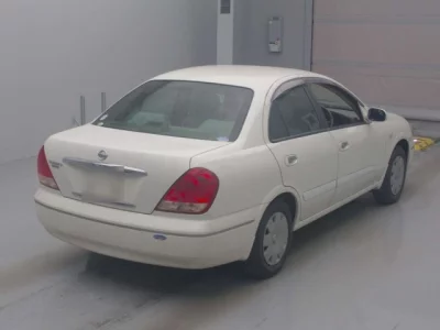 Nissan SYLPHY  с аукциона в Японии