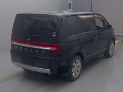 Mitsubishi DELICA D5  с аукциона в Японии