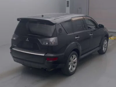 Mitsubishi OUTLANDER  с аукциона в Японии