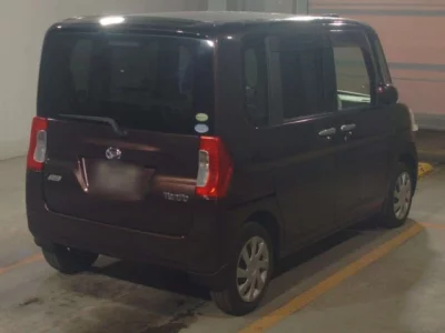 Daihatsu TANTO  с аукциона в Японии
