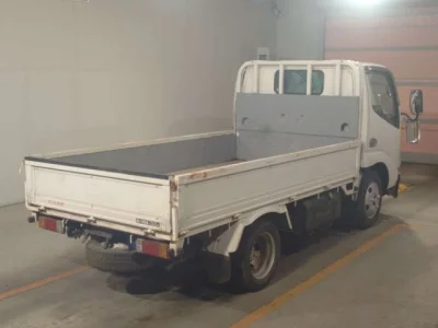 Toyota DYNA  с аукциона в Японии