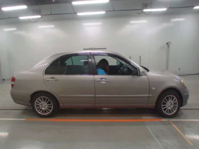 Toyota BREVIS  с аукциона в Японии