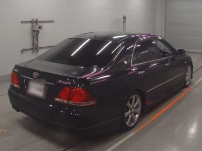 Toyota CROWN  с аукциона в Японии