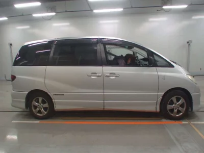 Toyota ESTIMA  с аукциона в Японии