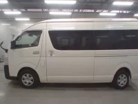 Toyota HIACE лот № 40016 оценка 4.5  с аукциона в Японии 3