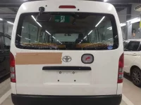Toyota HIACE лот № 33004 оценка 4  с аукциона в Японии 9