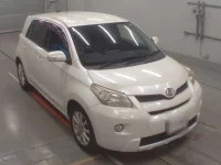 Toyota IST лот № 30152 оценка 3.5  с аукциона в Японии 4
