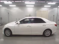 Toyota MARK X лот № 30088 оценка 3.5  с аукциона в Японии 3