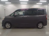 Toyota NOAH лот № 30083 оценка 3.5  с аукциона в Японии 3