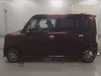 Toyota Pixis Space