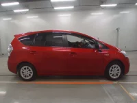 Toyota PRIUS ALPHA лот № 30008 оценка 4  с аукциона в Японии 2