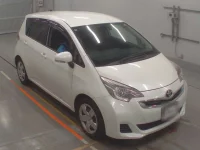 Toyota RACTIS лот № 10080 оценка 4  с аукциона в Японии 4