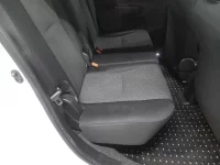 Toyota RACTIS лот № 10080 оценка 4  с аукциона в Японии 9