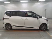 Toyota SIENTA лот № 30053 оценка RA  с аукциона в Японии 2