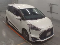 Toyota SIENTA лот № 30053 оценка RA  с аукциона в Японии 4
