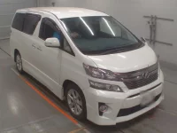 Toyota VELLFIRE лот № 30090 оценка 4  с аукциона в Японии 4