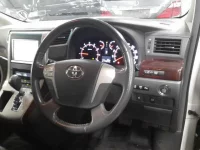 Toyota VELLFIRE лот № 30090 оценка 4  с аукциона в Японии 6