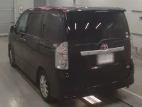 Toyota VOXY лот № 30061 оценка 3.5  с аукциона в Японии 5