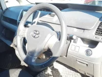 Toyota VOXY лот № 30061 оценка 3.5  с аукциона в Японии 6