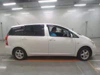 Toyota WISH лот № 50040 оценка 3.5  с аукциона в Японии 2