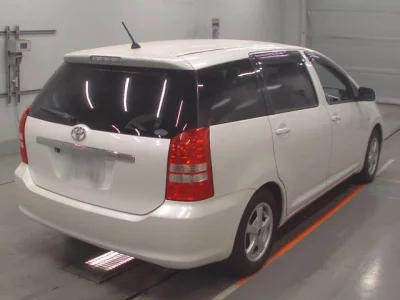 Toyota WISH  с аукциона в Японии