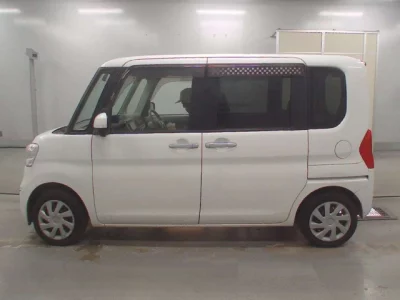 Daihatsu TANTO  с аукциона в Японии