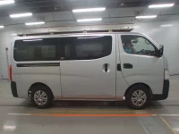 Nissan CARAVAN VAN лот № 30233 оценка 3  с аукциона в Японии 2