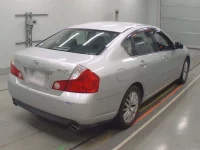 Nissan FUGA лот № 10074 оценка 3  с аукциона в Японии 1