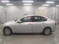 Nissan FUGA лот № 10074 оценка 3  с аукциона в Японии 3