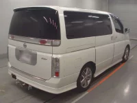 Nissan ELGRAND лот № 10083 оценка 3.5  с аукциона в Японии 1