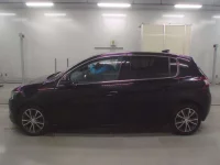 Peugeot 308 лот № 38104 оценка 3.5  с аукциона в Японии 2