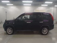 Nissan X-TRAIL лот № 30062 оценка 3.5  с аукциона в Японии 3