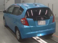 Honda FIT лот № 30051 оценка 3.5  с аукциона в Японии 5