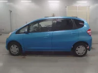 Honda FIT лот № 30051 оценка 3.5  с аукциона в Японии 3