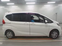 Honda FREED лот № 30214 оценка 4  с аукциона в Японии 2