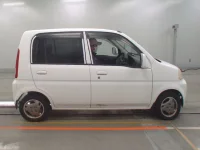 Honda LIFE лот № 50008 оценка R  с аукциона в Японии 2