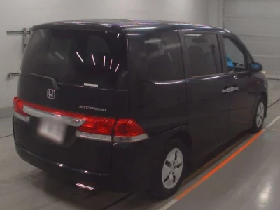 Honda STEP WAGON  с аукциона в Японии