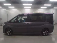Honda STEP WAGON лот № 30005 оценка 5  с аукциона в Японии 3