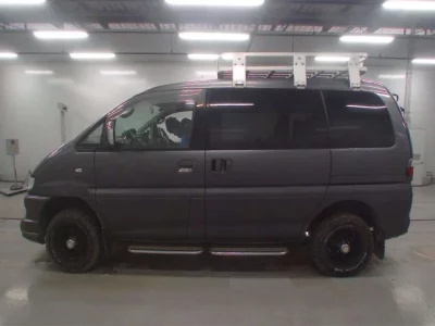 Mitsubishi DELICA